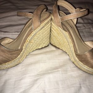 Tan colored wedges